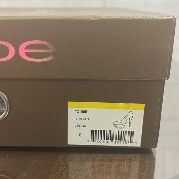 BEBE super hot & sexy sky high heels platform pump Patent & Leopard print 6 EUC - Picture 16 of 16